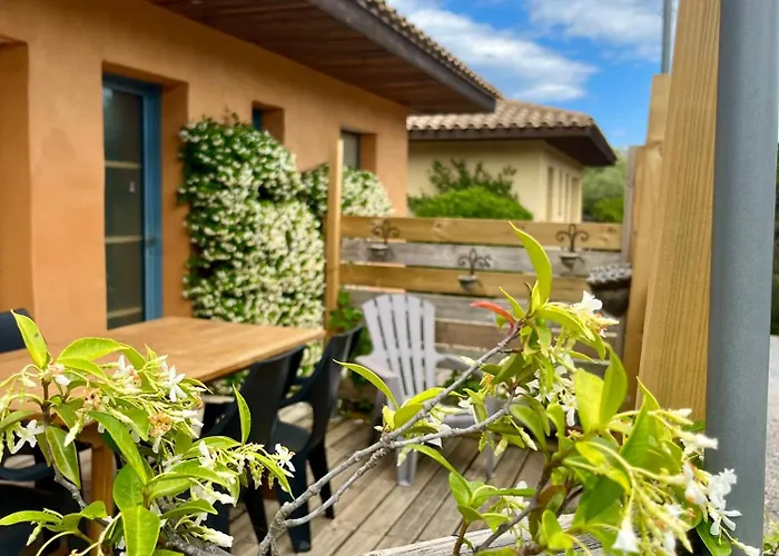 La Poussada, Maisons Ecologiques Avec Vue Mer